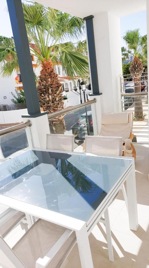 Lovely Apartment Centrally Located In Estepona Eksteriør bilde